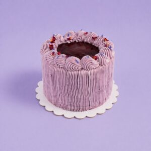 Cassis-White Chocolate Cake